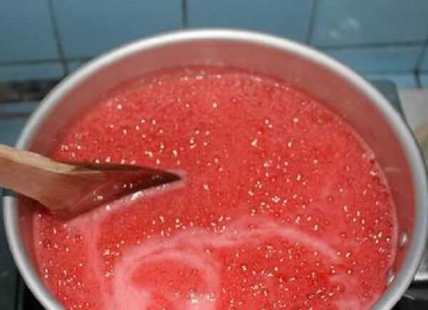 Aneka Resep Saus Strawberry Homemade
