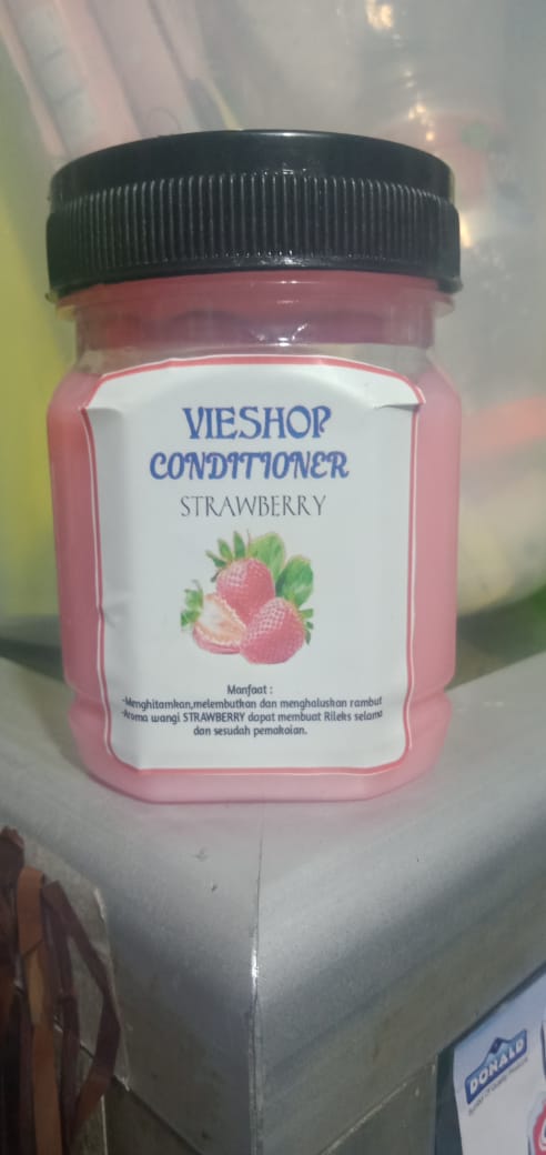 Kondisioner Rambut Aroma Strawberry Vieshop