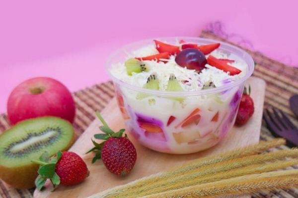 Tips Salad Buah Agar Tahan Lama